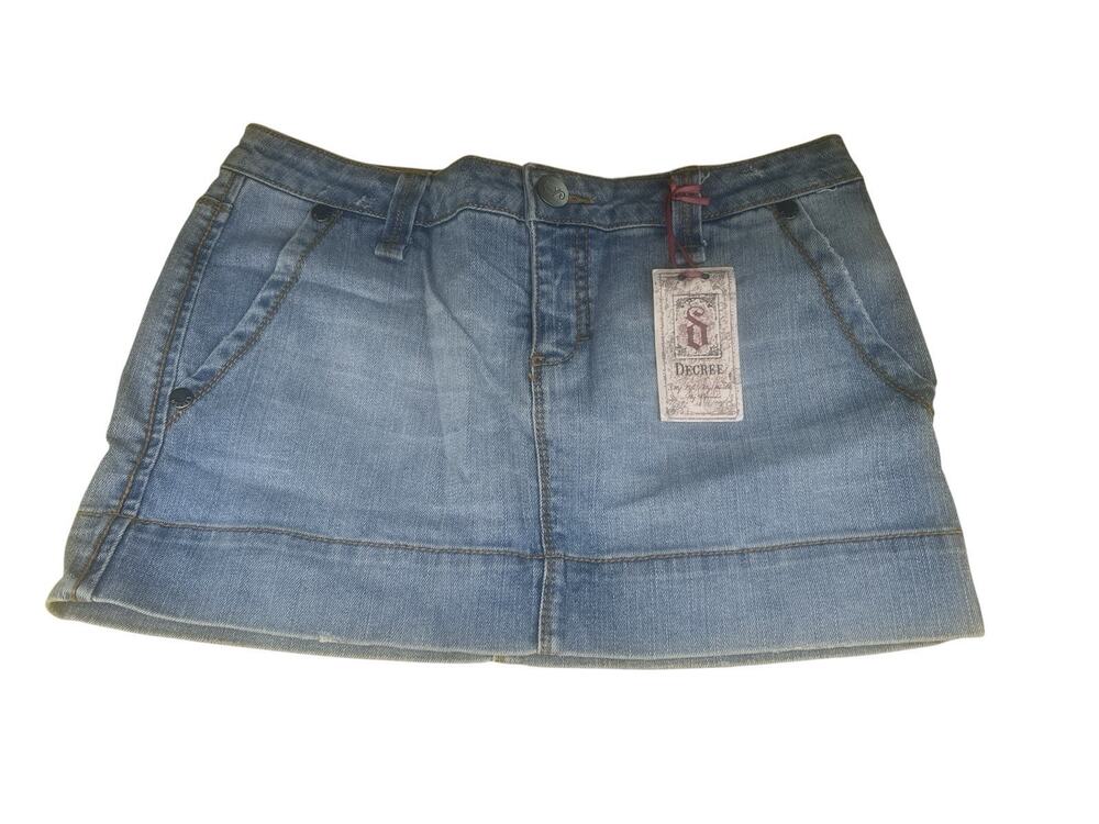 NWT Y2K DECREE Denim Mini Skirt Size 5 Light Wash Juniors